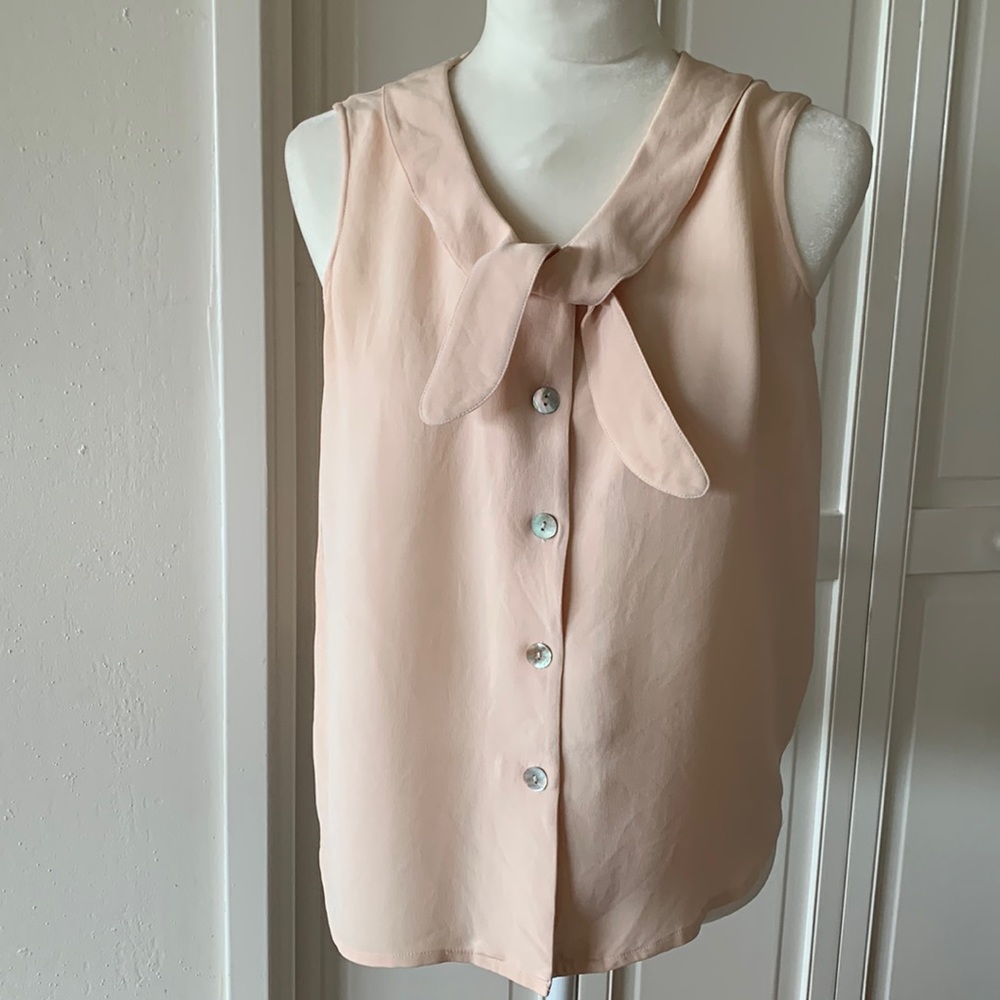 City Silks Blush Champagne Sleeveless Button Down Blouse - Medium